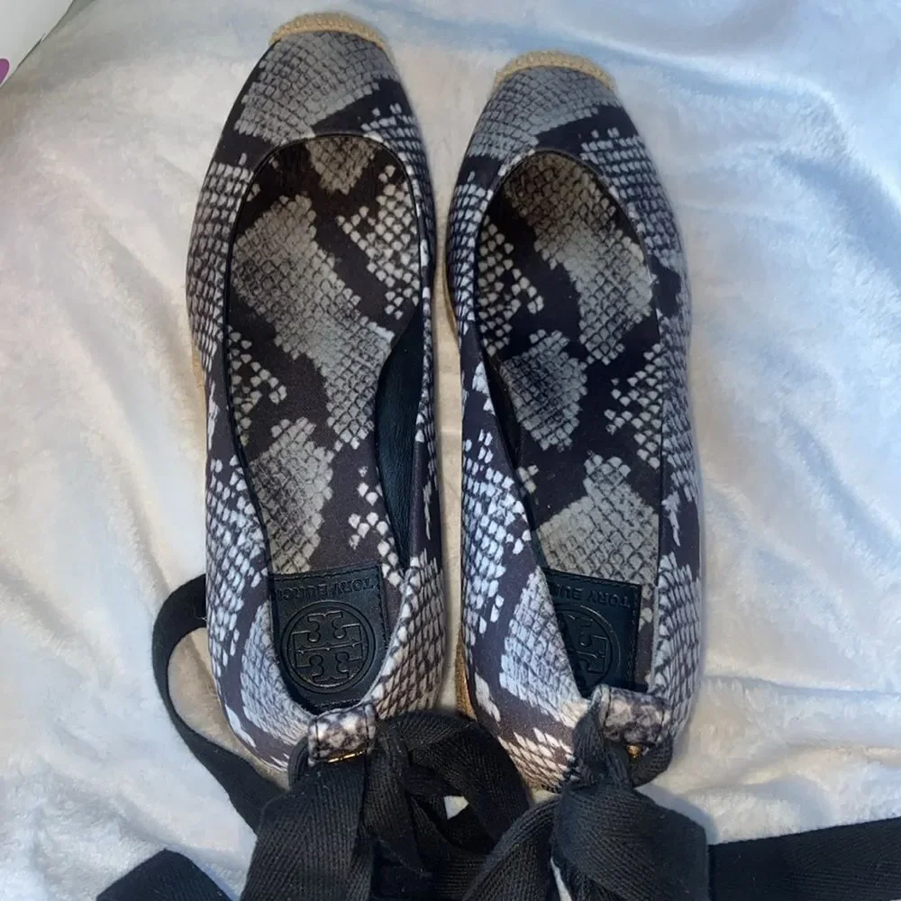 Tory Burch 'Heather' 40mm Ankle Wrap Espadrille Wedge Snake 7.5 M